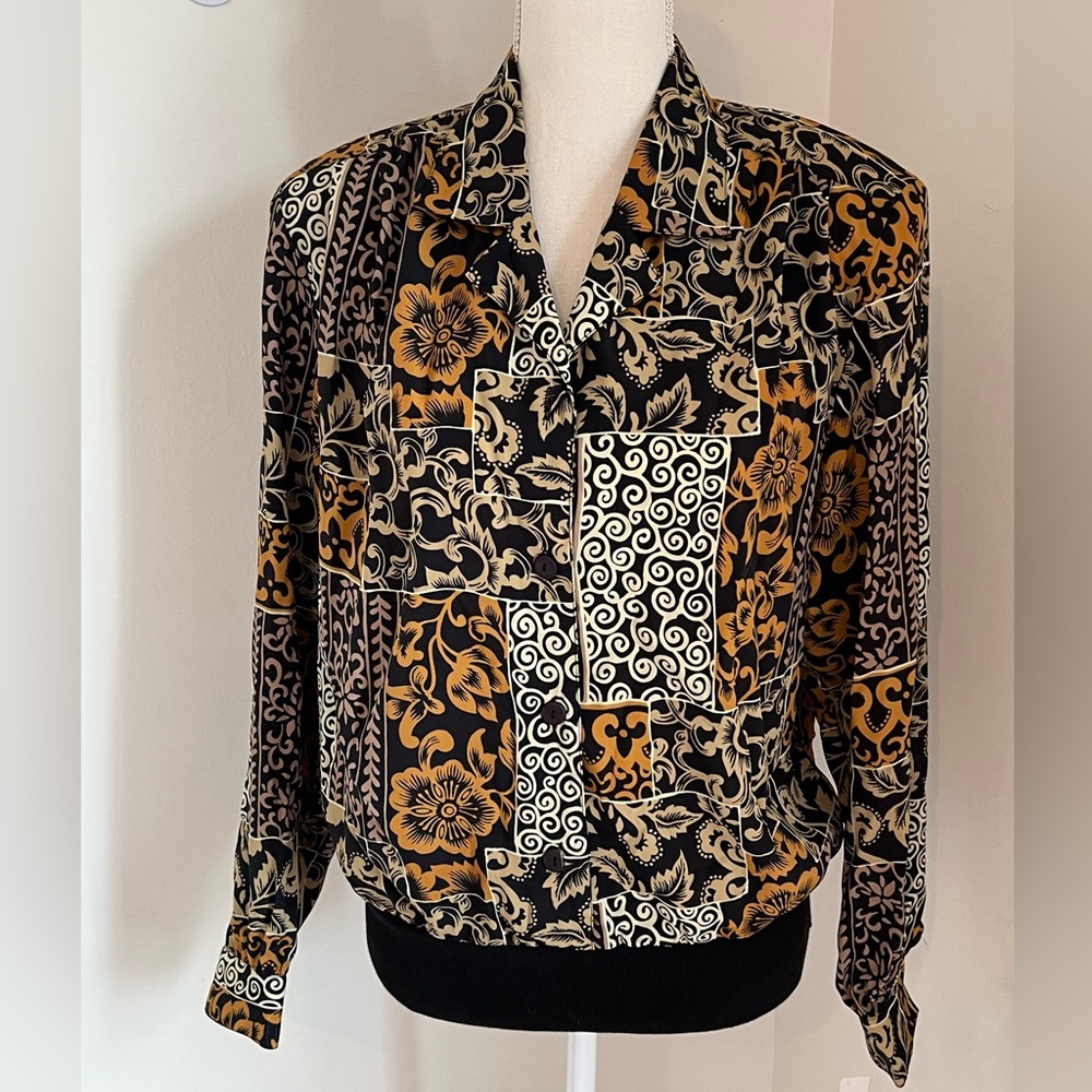 Vintage Dillards Women Notations Blouse new with tag